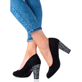 Weide Velúr pumpák csillámmal fekete