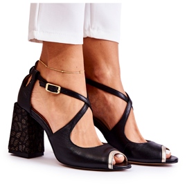 Divatos bőrszandál bárban Maciejka 05513-01 Fekete