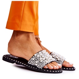 PG2 Női papucs gyöngyökkel Fekete Vamero