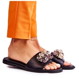 Bőr női papucs díszítéssel Nicole 2726 fekete