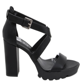 Szandálok a Spencer Black platformon fekete