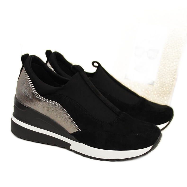 Női ékszeres tornacipő fekete és ezüst Vinceza