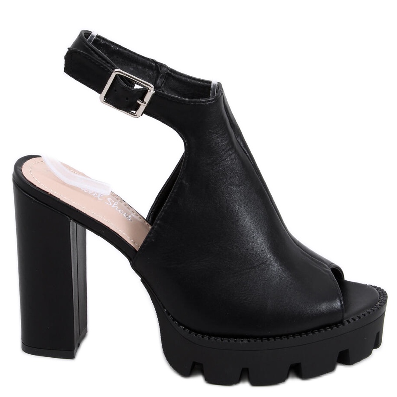 Szandál a Rome Black platformon fekete