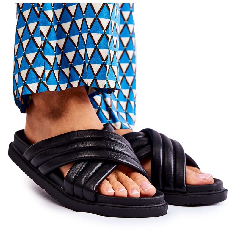 PJ1 Klasszikus női fekete bőr papucs Daron