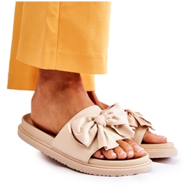 PJ1 Klasszikus női bőr papucs masnival bézs Dessy