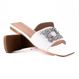 SHELOVET Elegáns papucs fehér