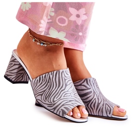 Bőr női papucs magas sarkú zebra szürke Nessita ezüst