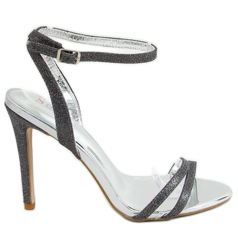 Tessa Fekete magas sarkú szandál