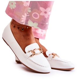 PG1 Mokaszinok Fehér Millario Dekorációval PG1 Mokaszinok Fehér Millario Dekorációval