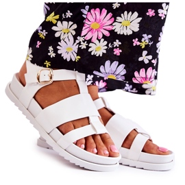 Bőr szandál Tessy fehér platformján