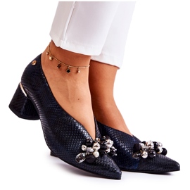 Bőr szivattyúk Laura Messi 2487 fekete díszítéssel