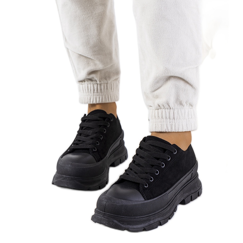 Fekete Catullo tornacipő