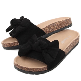 Kiara Fekete parafa csúszdák