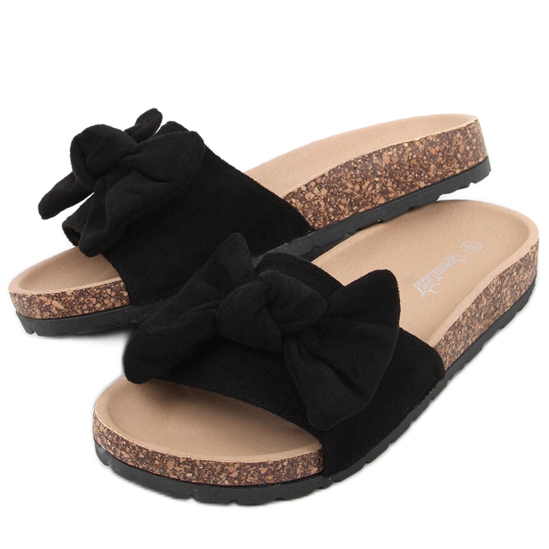 Kiara Fekete parafa csúszdák