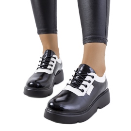 A márka fekete női cipői Parram