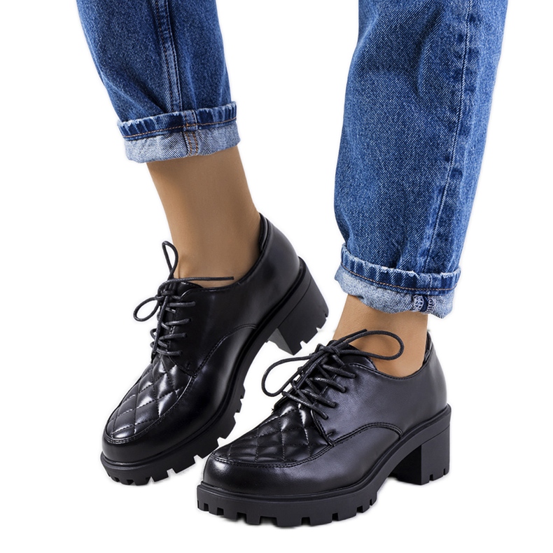 A márka fekete magas sarkú cipői Landra