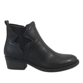 Kayla Shoes Fekete szigetelt csizma 6307-1 csillaggal