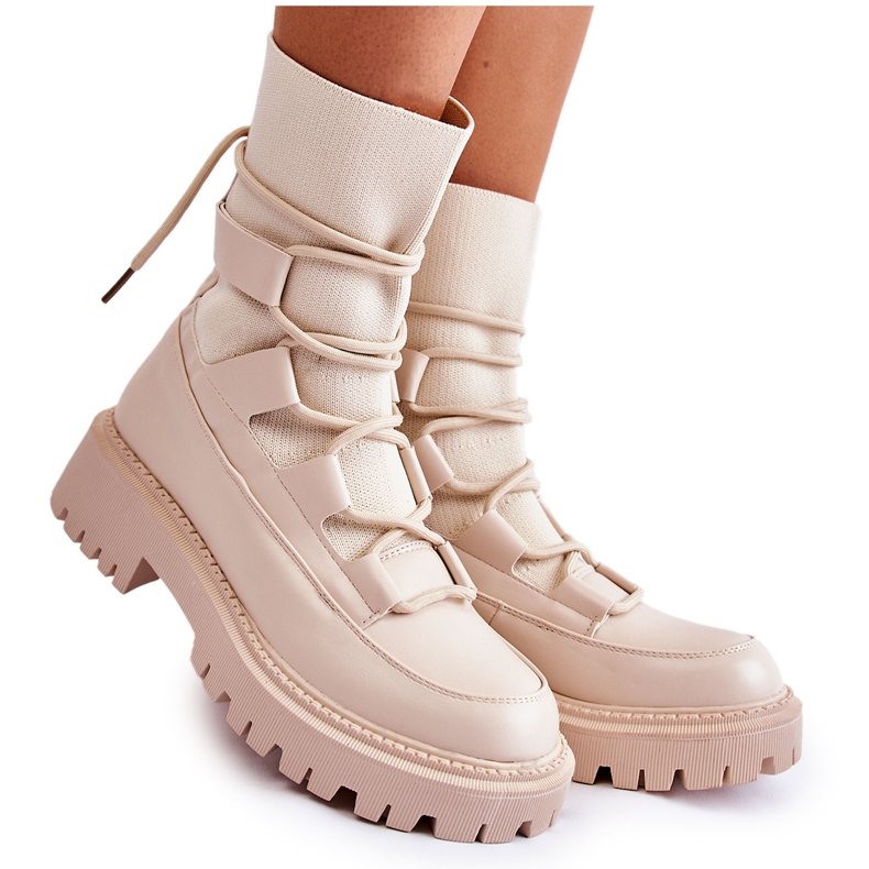 Női csizma dolgozók, bézs zoknival