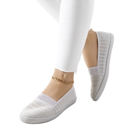 BM Maria szürke áttört tornacipője BM Maria szürke áttört tornacipője