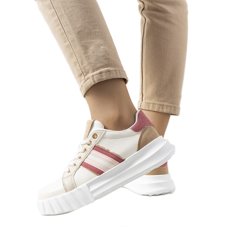 Bézs színű tornacipő a Prinsep platformon