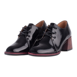 Lakkozott Vinceza magassarkú fekete