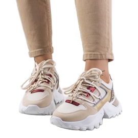 Bézs színű tornacipő az Amarillotól aranysárga Bézs színű tornacipő az Amarillotól aranysárga