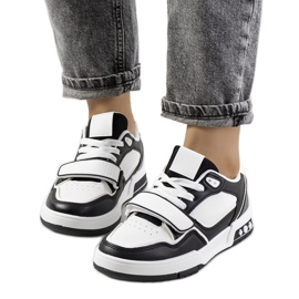 Fekete női Kadie tornacipő fehér