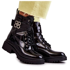 PG1 Lakkozott női meleg csizma Black Hayes díszítéssel fekete