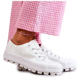 Divatos lakkozott tornacipő Big Star KK274045 fehér