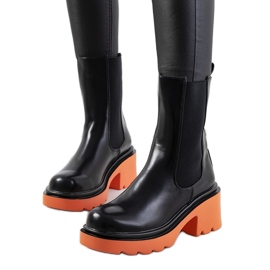 Fekete csizma színes Oito talppal