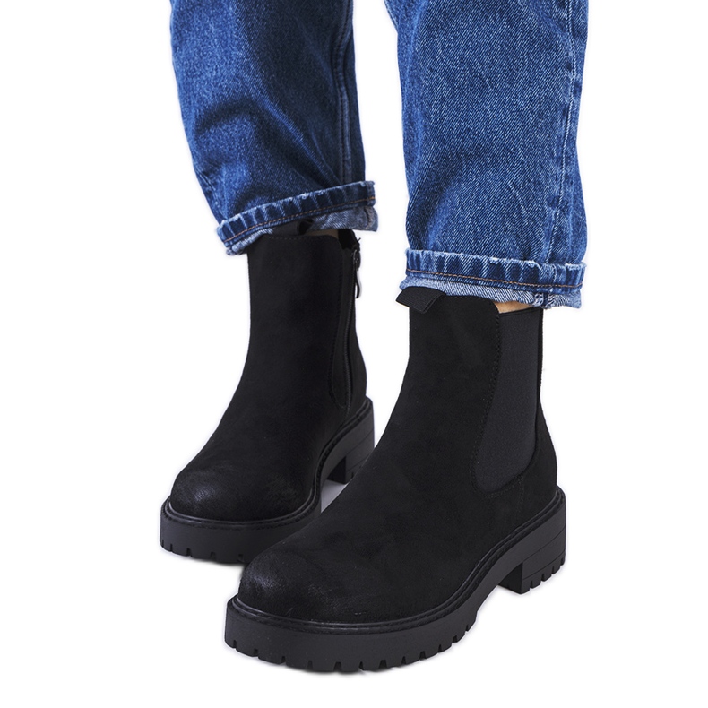 Fekete öko-velúr csizma az Ecrin cégtől