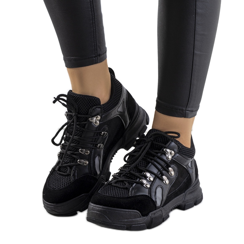 Fekete Stratford tornacipő