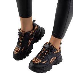 Fekete Akron tornacipő