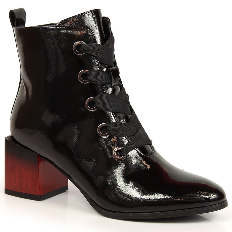 Hőszigetelt női csizma dekoratív Potocki WOL99 sarokkal lakkozott fekete