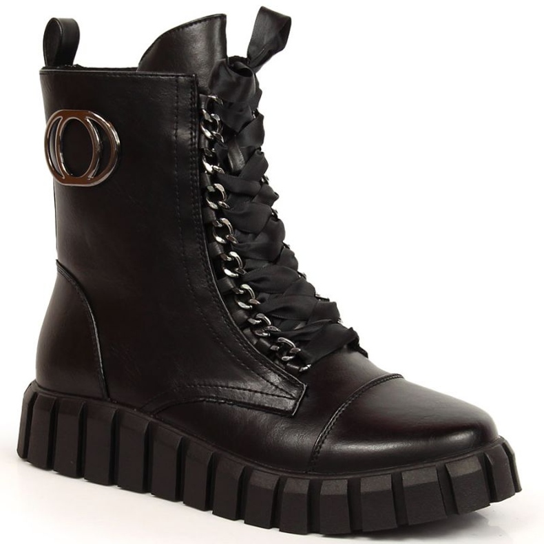 Dolgozók a Potocki W WOL107 platformon fekete