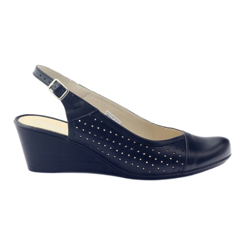 Szandál nőknek, fedett lábujj Gregors 591 cz fekete