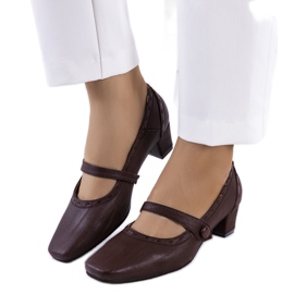 Barna szivattyúk Cilka szíjjal Barna szivattyúk Cilka szíjjal