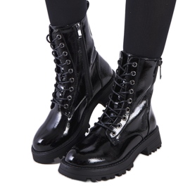 Fekete Worcester öko-bőr csapdázók