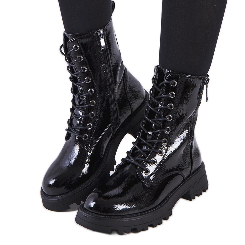 Fekete Worcester öko-bőr csapdázók