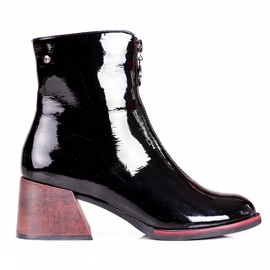 Patent női csizma stílusos Vinceza sarokkal fekete Patent női csizma stílusos Vinceza sarokkal fekete