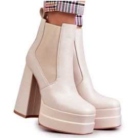 WS1 Női Eco-bőr csizma masszív sarkon bézs Jones