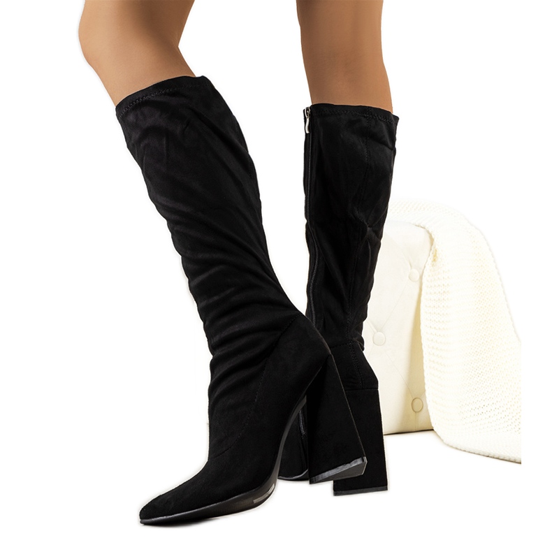 PA1 Fekete magas sarkú csizma a Teles márkától