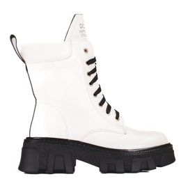 Női fűzős táskák Shelovet protektorral fehér Női fűzős táskák Shelovet protektorral fehér