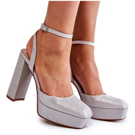 Női szandál csillogó sarkon, ezüst Rosel