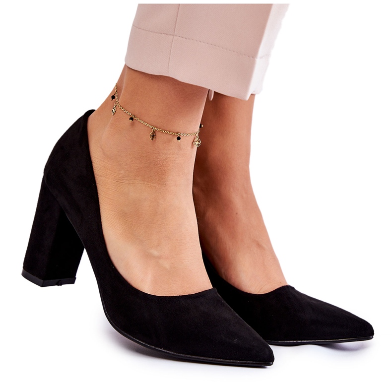 PS1 Klasszikus Velúr Pumpák Egy Fekete Kendra Sarkon