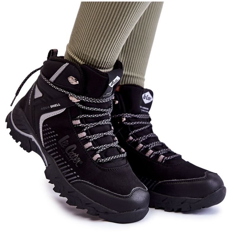 Hőszigetelt női túrabakancs Lee Cooper LCJ-22-01-1427L Fekete