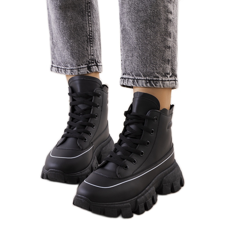 Fekete női Nurbi csizma Fekete női Nurbi csizma