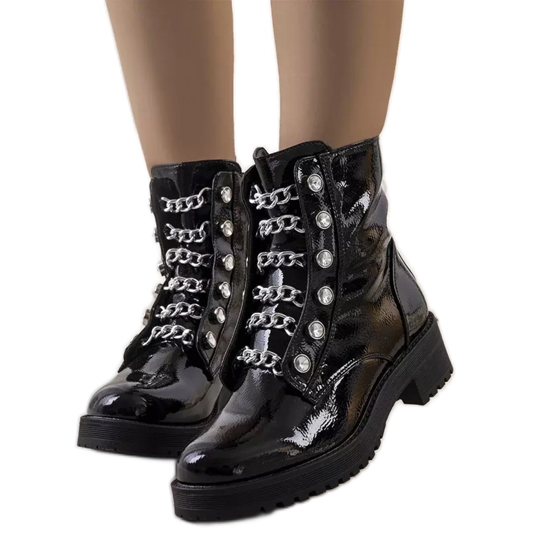 Fekete lakkozott Ibarra csizma