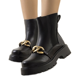 Fekete csizma magas Pesa talpon