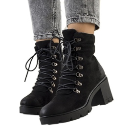 PA1 Fekete csizma a Langesko poszton